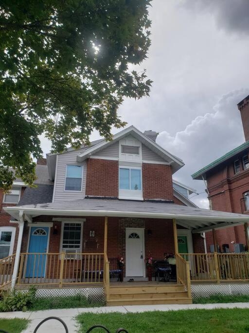 Stunning Tacony 2bd - Private Parking Apartment *