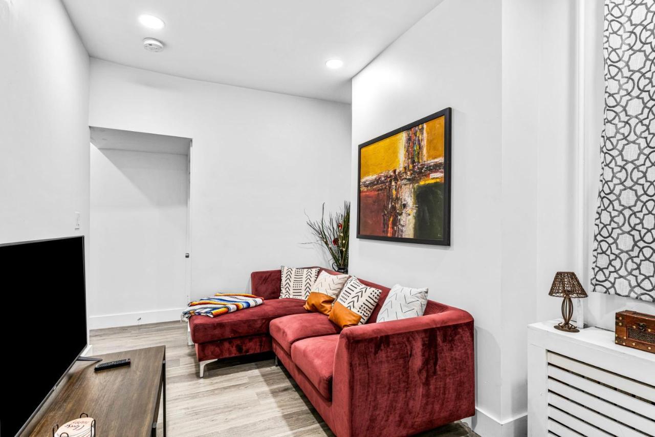 Apartment Stunning Tacony 2bd - Private Parking Philadelphia