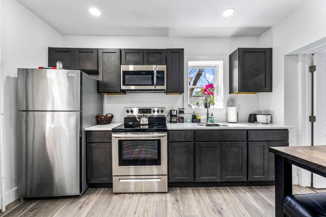Apartment Stunning Tacony 2bd - Private Parking Philadelphia